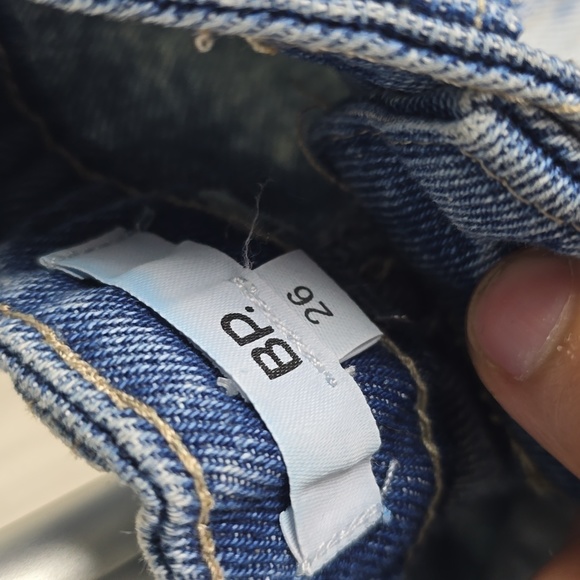 BP Ripped Nonstretch Denim Cutoff Shorts Size 26 ( 4 ) Blue Bleached Wash NWT - Picture 7 of 13